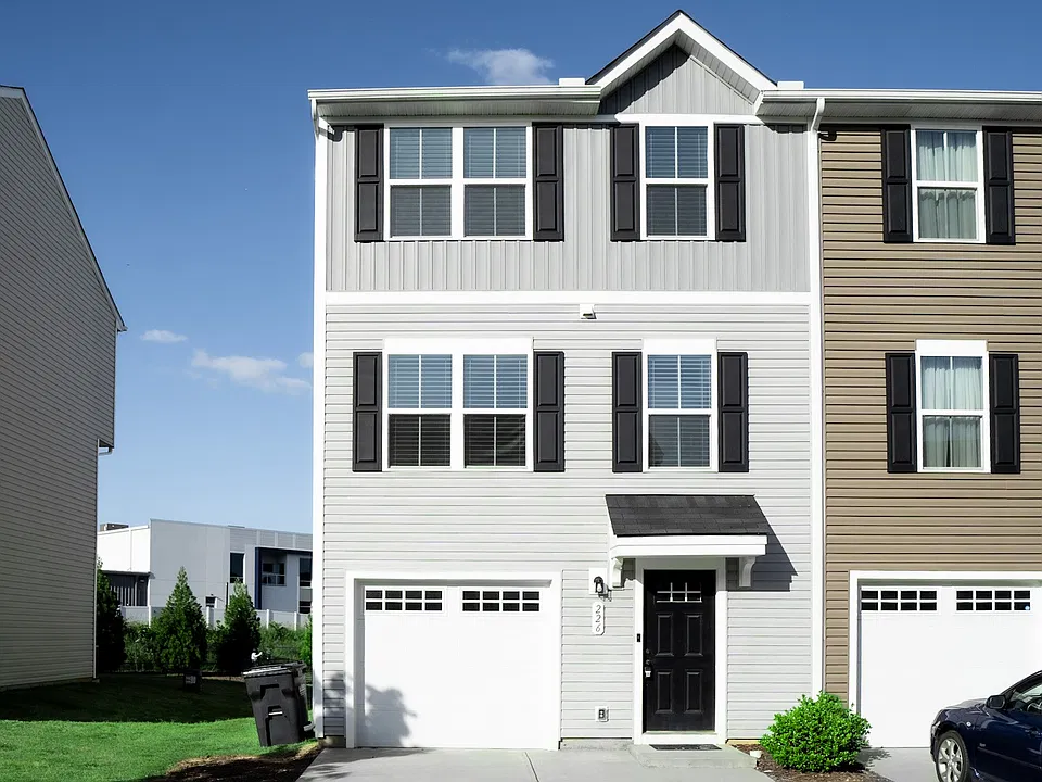 226 Coldwater Creek Ct