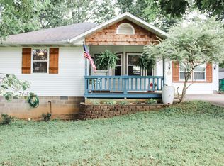 410 Walnut St, Flippin, AR 72634