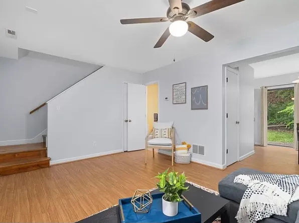 1190 Pine Haven Ct, Charlottesville, VA 22901