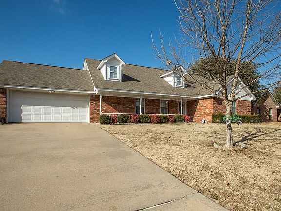 2nd image of 2127 N Village Dr
