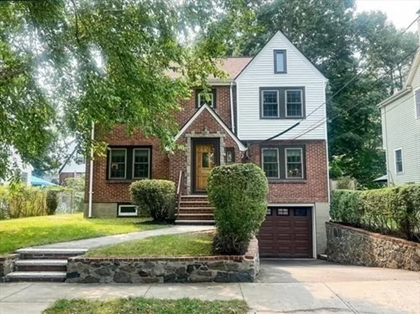 170 Bonad Rd, Brookline, MA 02467