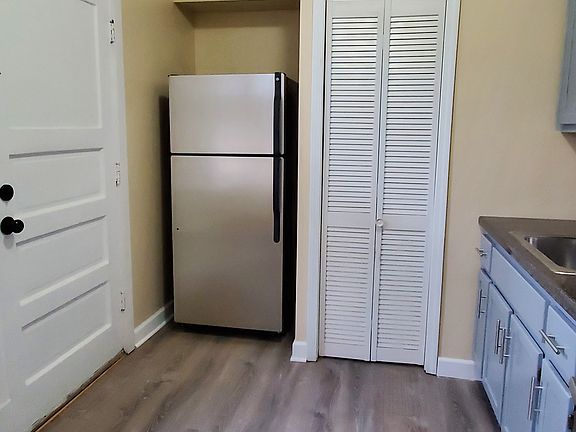 2nd image of 4437 N Central Park Ave #2