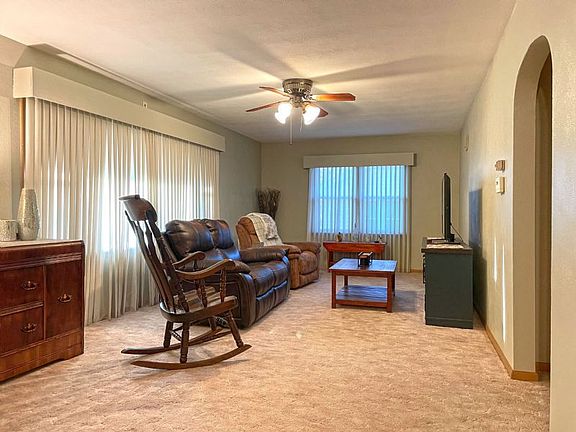 5th image of 1207 Vista Ave