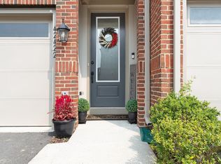 42422 Dogwood Glen Sq, Sterling, VA 20166