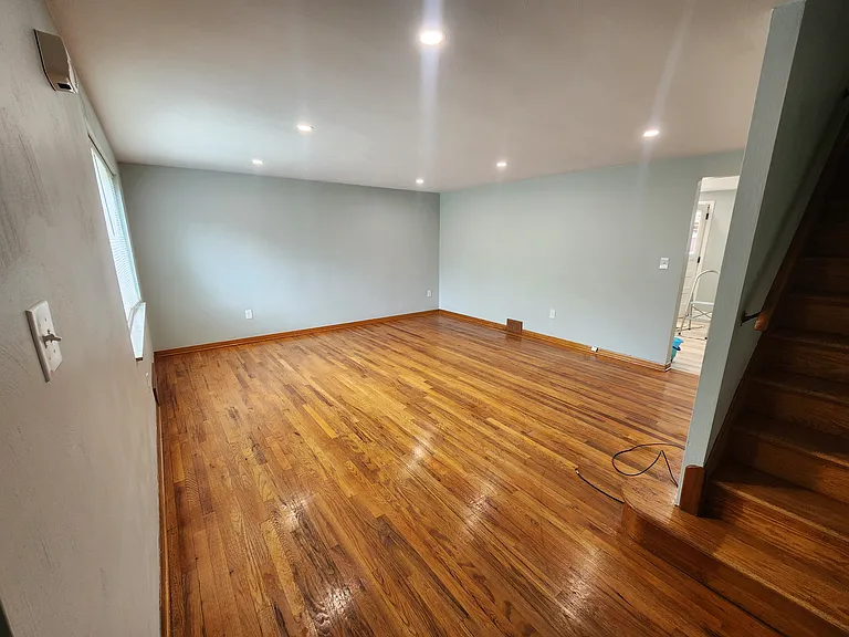 36 Fordham Ave — Photo 3