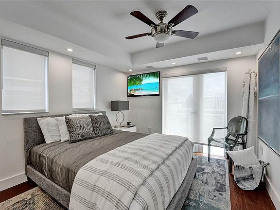 5th image of 1701 Sunset Harbor Drive #L506
