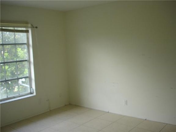3rd image of 4951 Wedgewood #6