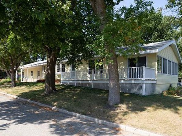 121 W Rowena St, Ivanhoe, MN 56142