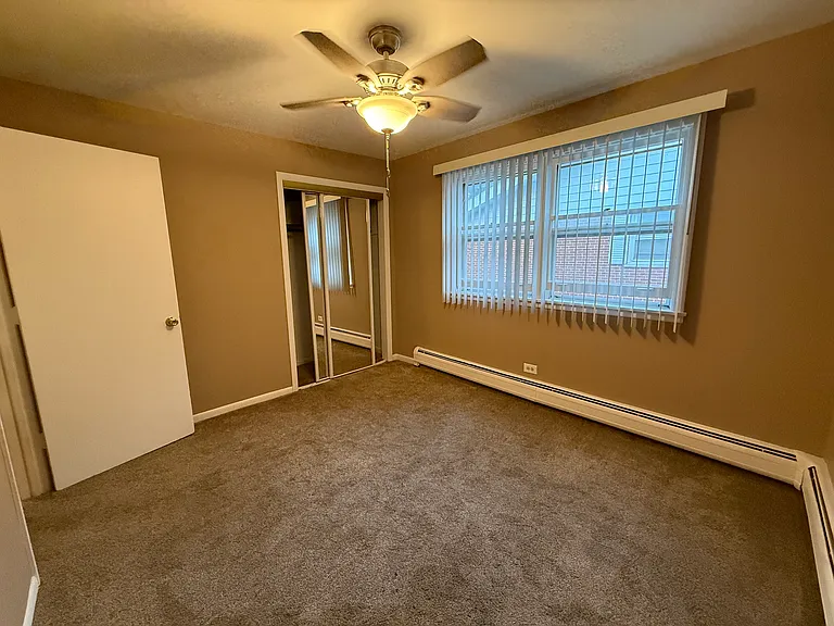 215 Country Club Dr #3D — Photo 8