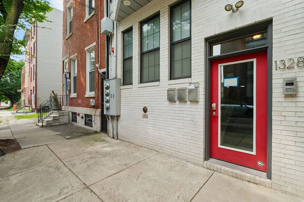 1328 N 7th St — Photo 3