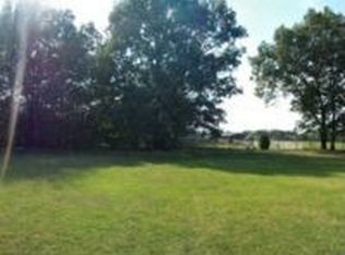 1075 Snowden Farm Rd, Collierville, TN 38017