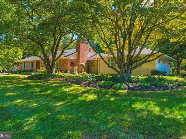 4301 Conifer Ct, Glen Arm, MD 21057