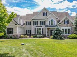 624 Montgomery Rd, Hillsborough, NJ 08844