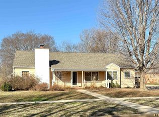 624 N Springfield Ave, Anthony, KS 67003