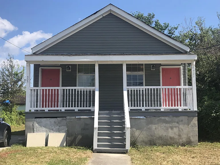 4923 Eastview Dr — Photo 11