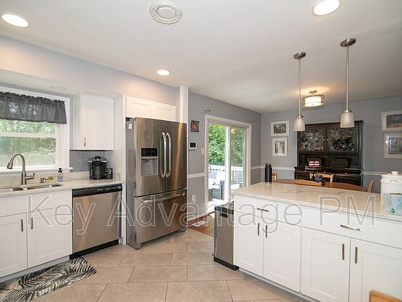 2nd image of 12511 Lindy Ln