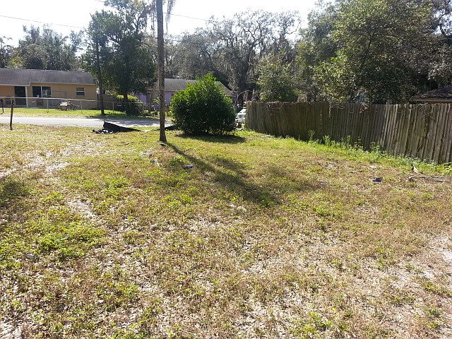 1st image of 1306 E Poinsettia Ave