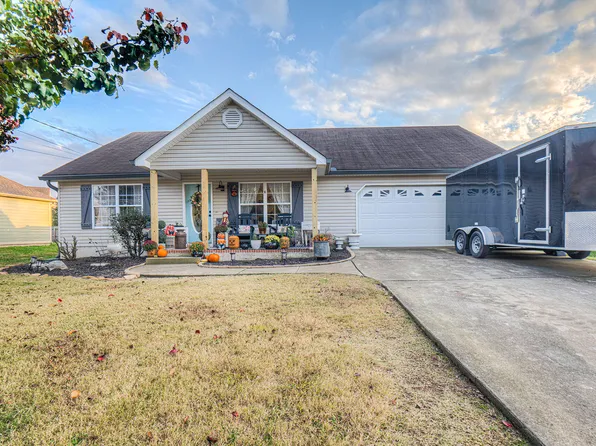 631 N Peppercorn Ln, Rossville, GA 30741