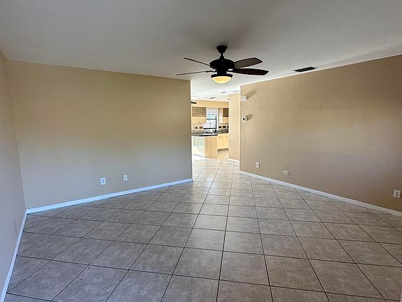 4th image of 17406 E Carnegie Cir