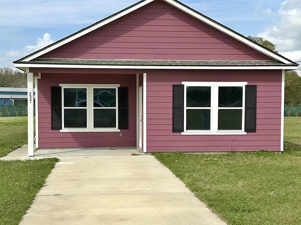 237 Le Village Loop