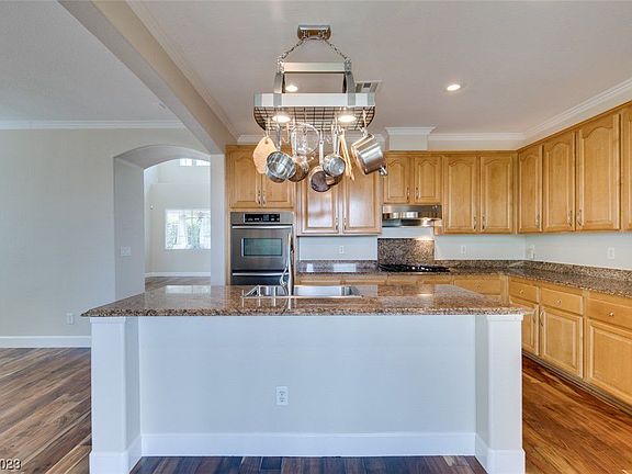 5th image of 10983 Turlington Ln