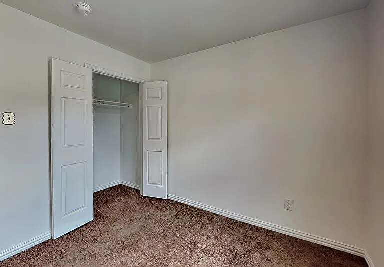 3321 Rutz St — Photo 8