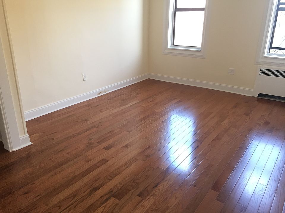 2nd image of 932 Carroll St APT 2H