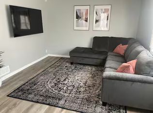 5318 S 26th St, Milwaukee, WI 53221