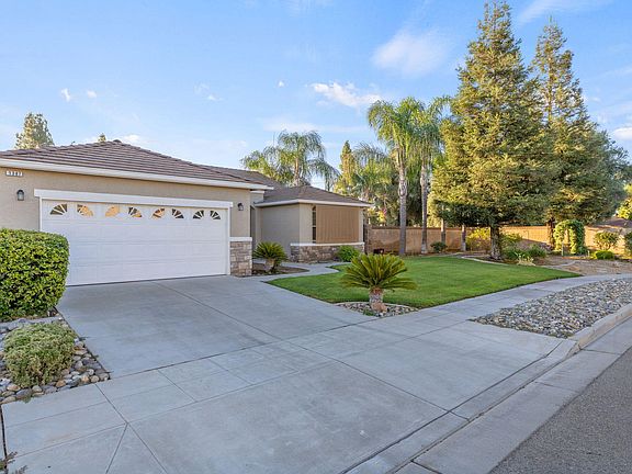 4th image of 1387 S Karen Avenue