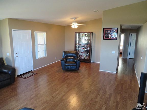 4th image of 79820 Hemmings Way