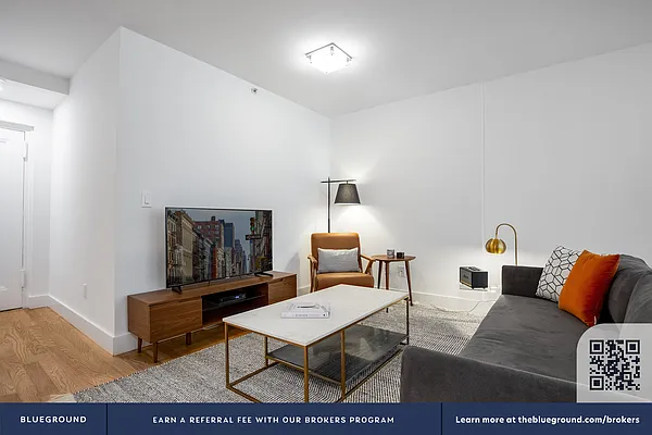 Rented by The Blueground | media 4