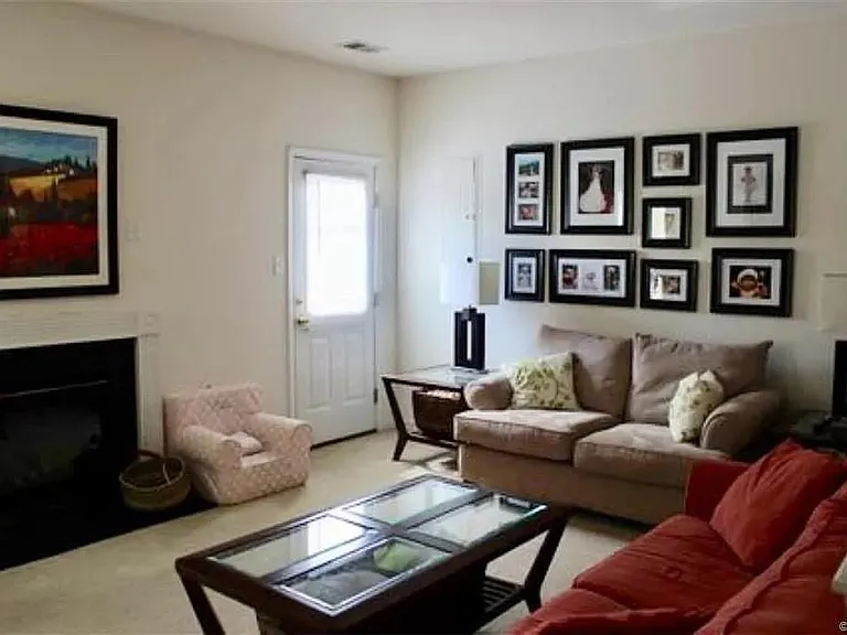 5501 Springwater Ln — Photo 7