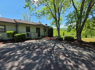 62C Mint Lake Ct E, Franklin, NC 28734