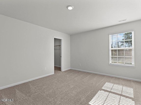 5th image of 1904 Rolling Meadows Dr