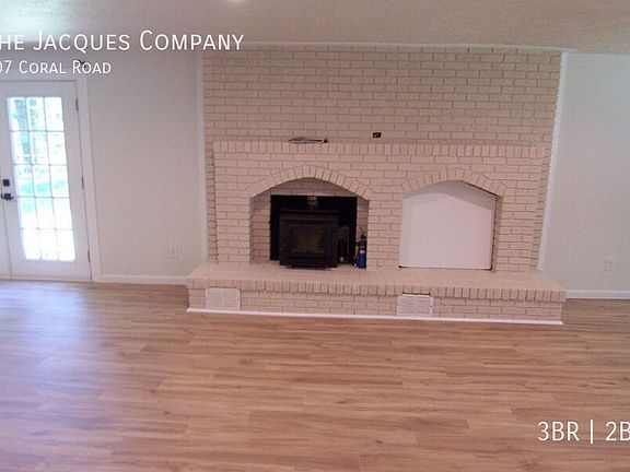 2nd image of 407 Coral Rd