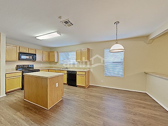 5th image of 8007 Abbotts Pointe