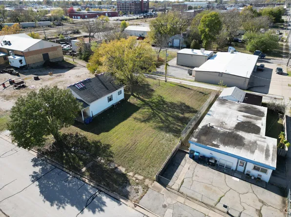 906 Grand Avenue, Joplin, MO 64801