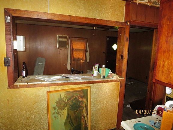 4th image of 14132 S Saginaw Ave