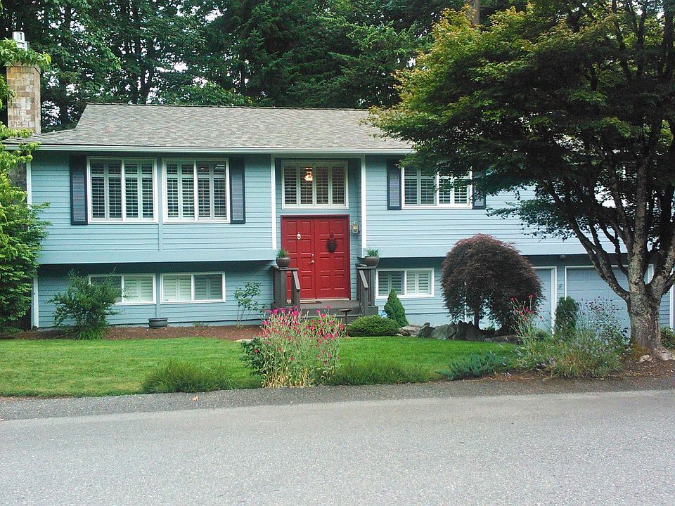 1st image of 230 Capella Dr NW