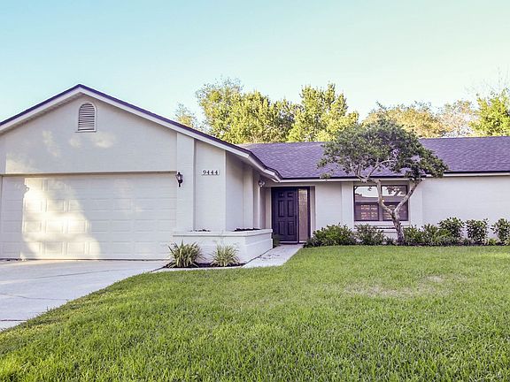 3rd image of 9444 Woodbreeze Blvd