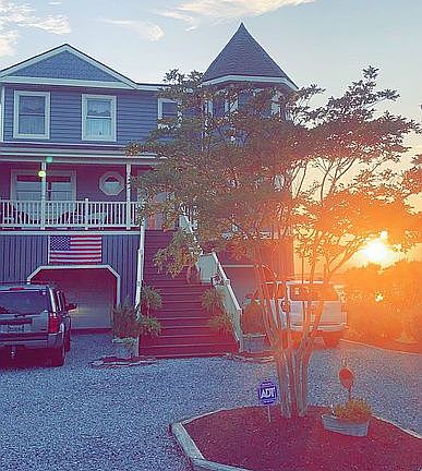 4th image of 36800 Bayside Dr