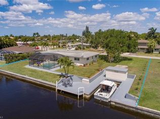 808 Miramar Ct, Cape Coral, FL 33904