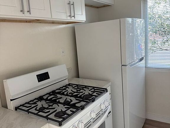 5th image of 1642 259th Pl Unit 2
