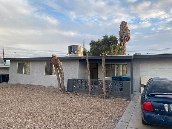2nd image of 2320 E Oakey Blvd
