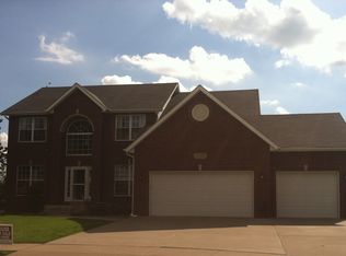 1235 W Price Ct, Eldridge, IA 52748