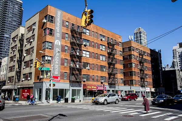 Rented by Stonehenge NYC LLC | media 7