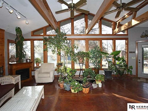 3rd image of 8050 Northshore Dr