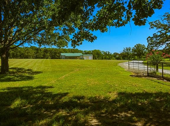 2nd image of 842 Vz County Road 1803