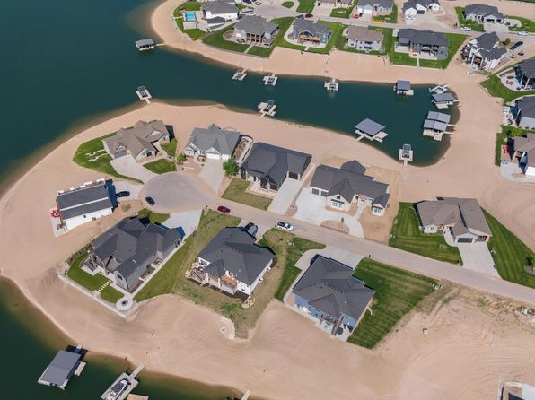676 Waterford Pointe, Ashland, NE 68003