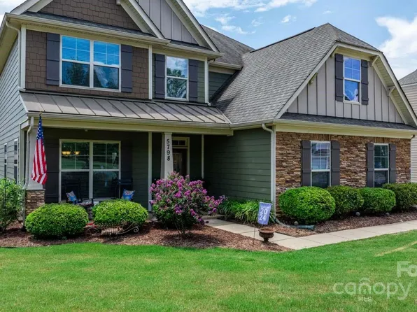 5798 McClintock Dr, Denver, NC 28037